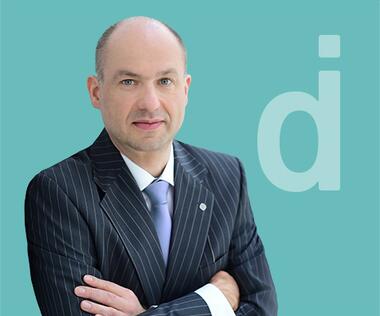 C-level expert for transformation of complex IT and digitalization
