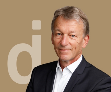 Internationaler C-Level Executive für Krise und Wachstum