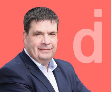 Expert in the management of complex and critical projects