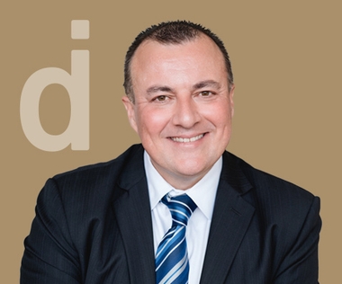Ein Executive für industrielle Transformation und Change mit interkulturellen Kompetenzen.