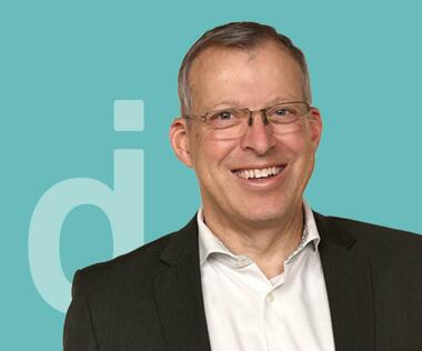 Senior expert for complex IT projects and CRM systems