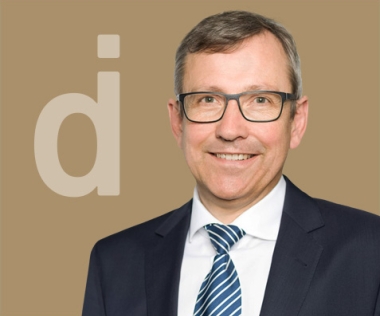 International versierter Experte