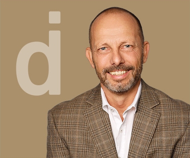 Baut Brücken in die Zukunft als Interim CRO und CFO