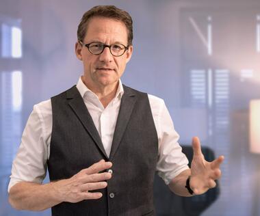 In this interview, CEO Tilo Ferrari talks about the connected workforce.
