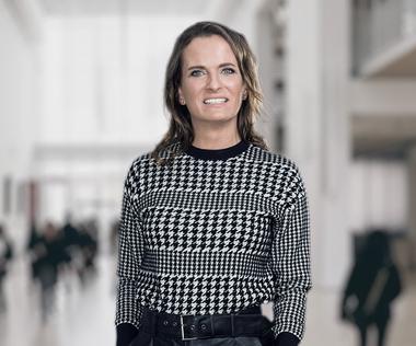 Als Interim Managerin ist Corinna Schmidt auf Marketing und Change-Kommunikation spezialisiert.