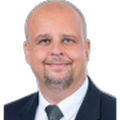 Finanzmanager mit Fokus auf Rechnungswesen und Innenrevision in Konzernen