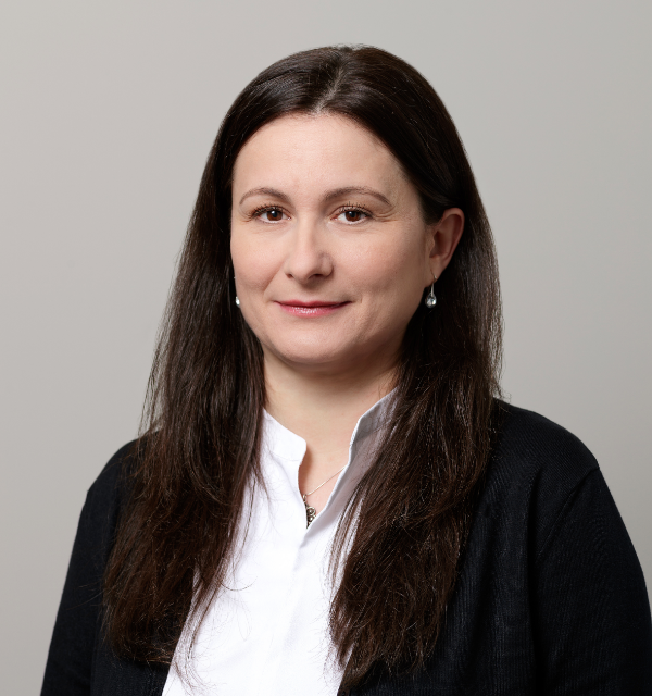 Ada Tanase is head of manager relations at Deutsche Interim AG.