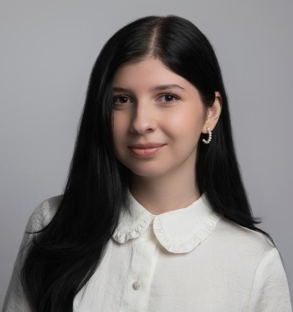 Anamaria Dragoș ist Koordinatorin des Mitgliederbereichs bei der Deutschen Interim AG.