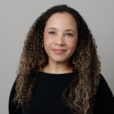Joyce Darkoh is an expert in social media and personal branding.