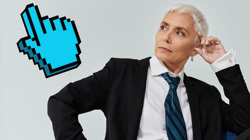 Das Bild zeigt eine grübelnde Interim Managerin
