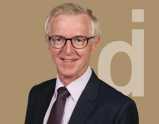 Senior Head of International Purchasing with expertise in Asia