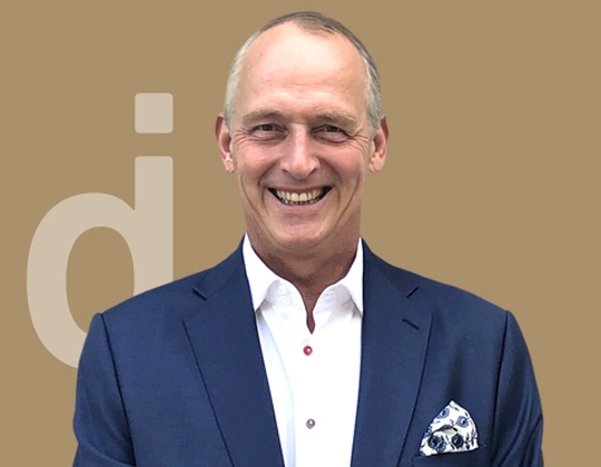 International erfahrener CEO und Sales Executive für Pharma und Life Sciences