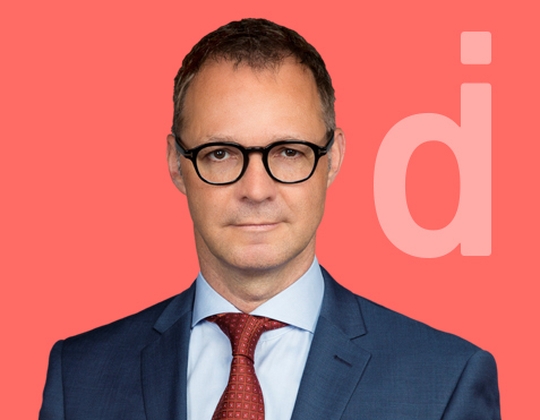 Experte für internationale Transformation im produzierenden Gewerbe