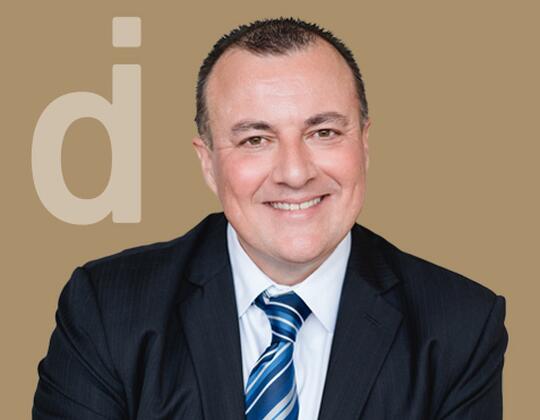 An executive for industrial transformation and change with intercultural skills.