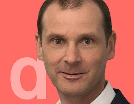 Erfahrene Führungskraft schafft operative Exzellenz im B2B durch Beziehungsmanagement