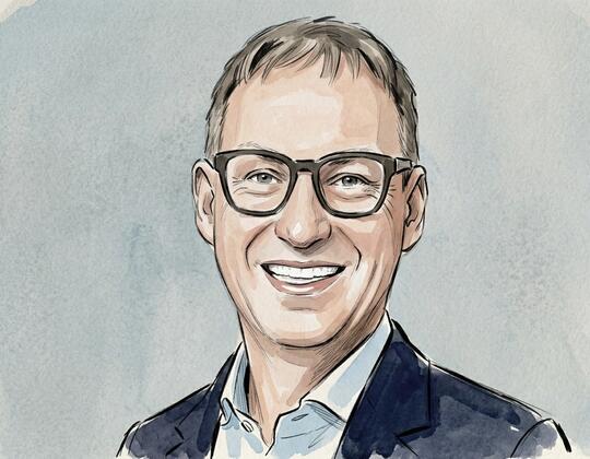 Interim COO schafft Operational Excellence durch KI, Capex Management und Fabrikmanagement