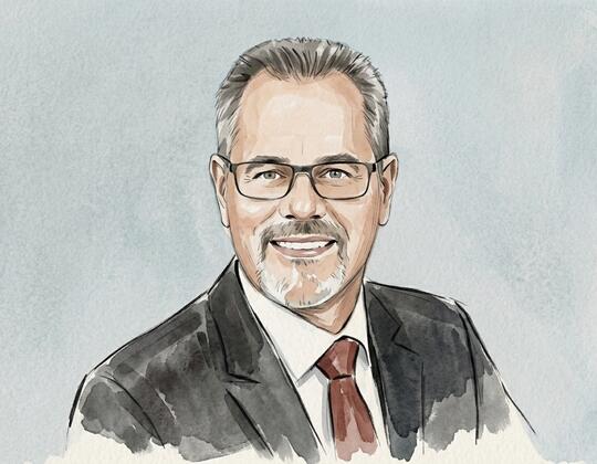 Branchenübergreifend tätiger Finanzexperte 