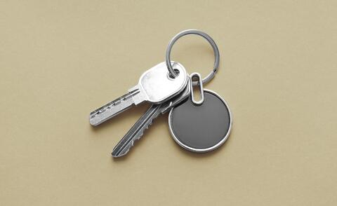 A key as a symbol for the integration of a company into a group.